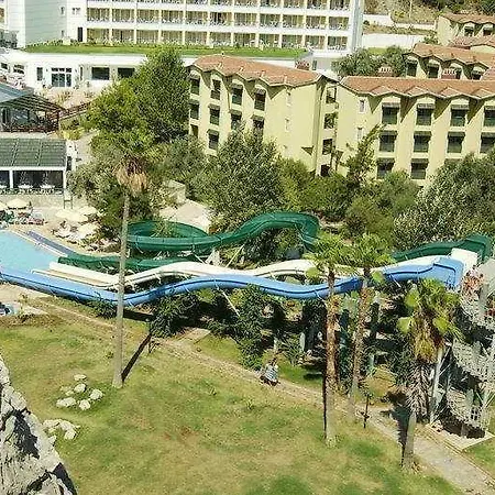 Green Platan Club And Hotel