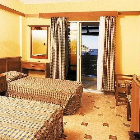 Hotel Green Platan Club And 4*