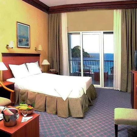 Hotel Green Platan Club And 4*